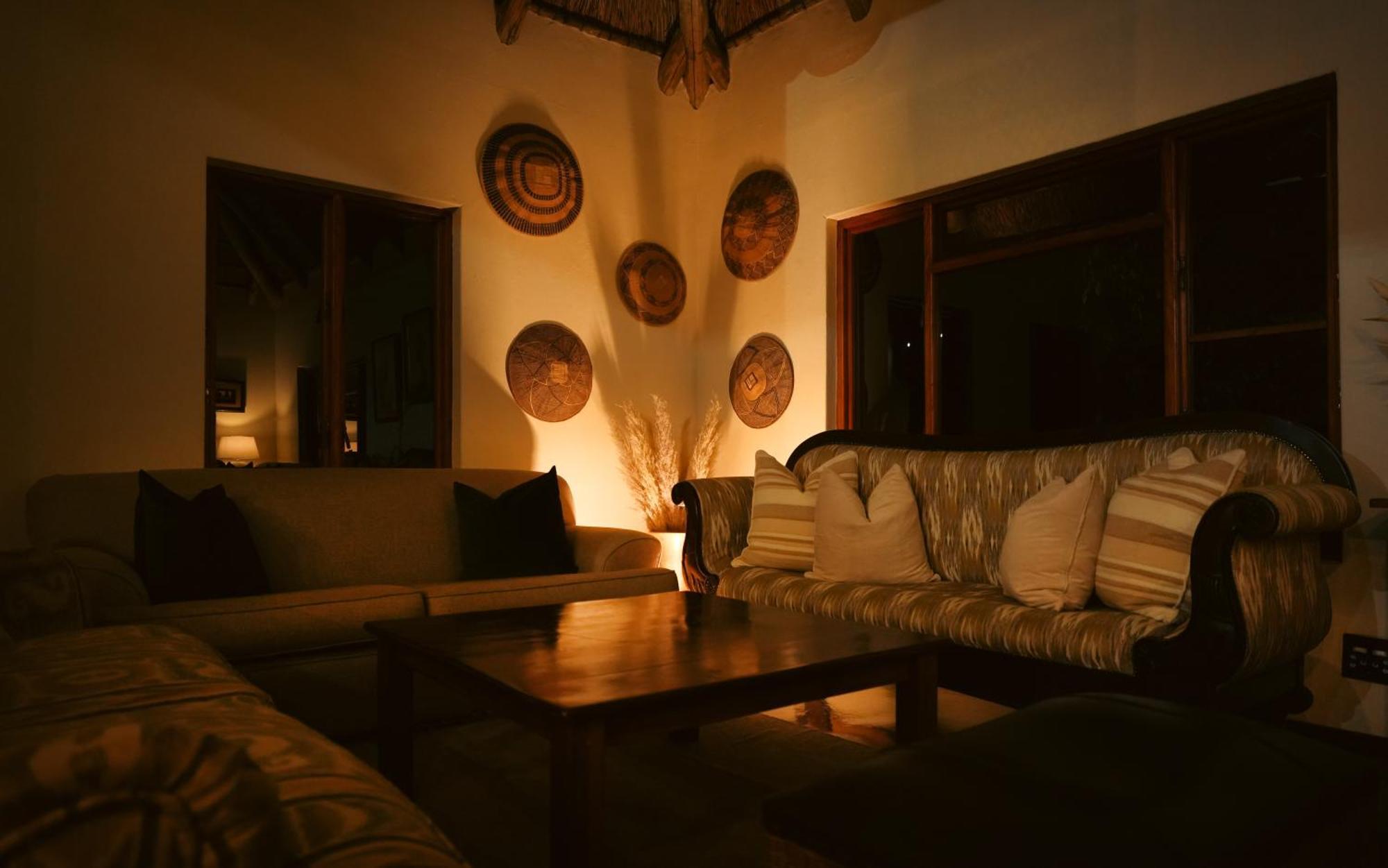 Shibula Safari Lodge Welgevonden Wildreservaat Buitenkant foto